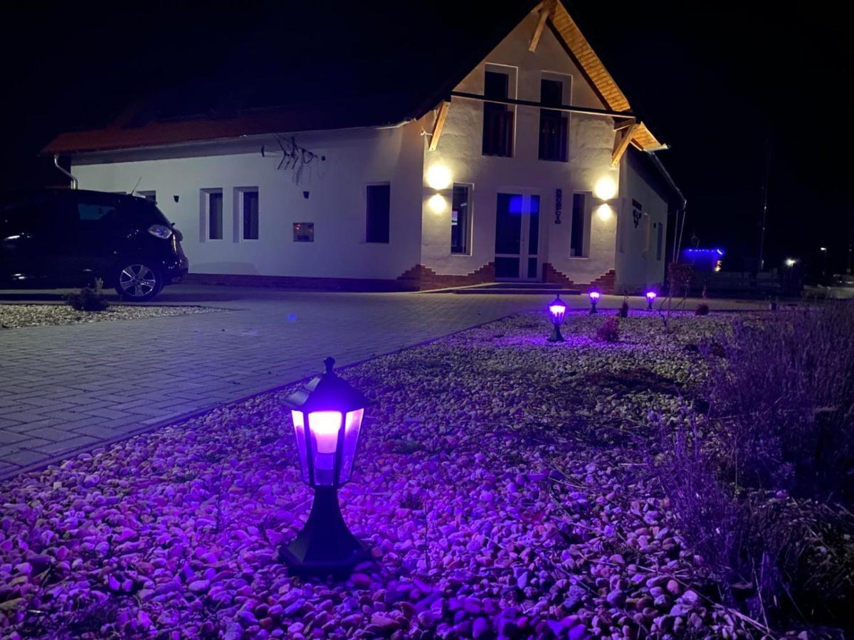 Megnyugtat-lak Apartmanház Demjén Exterior foto