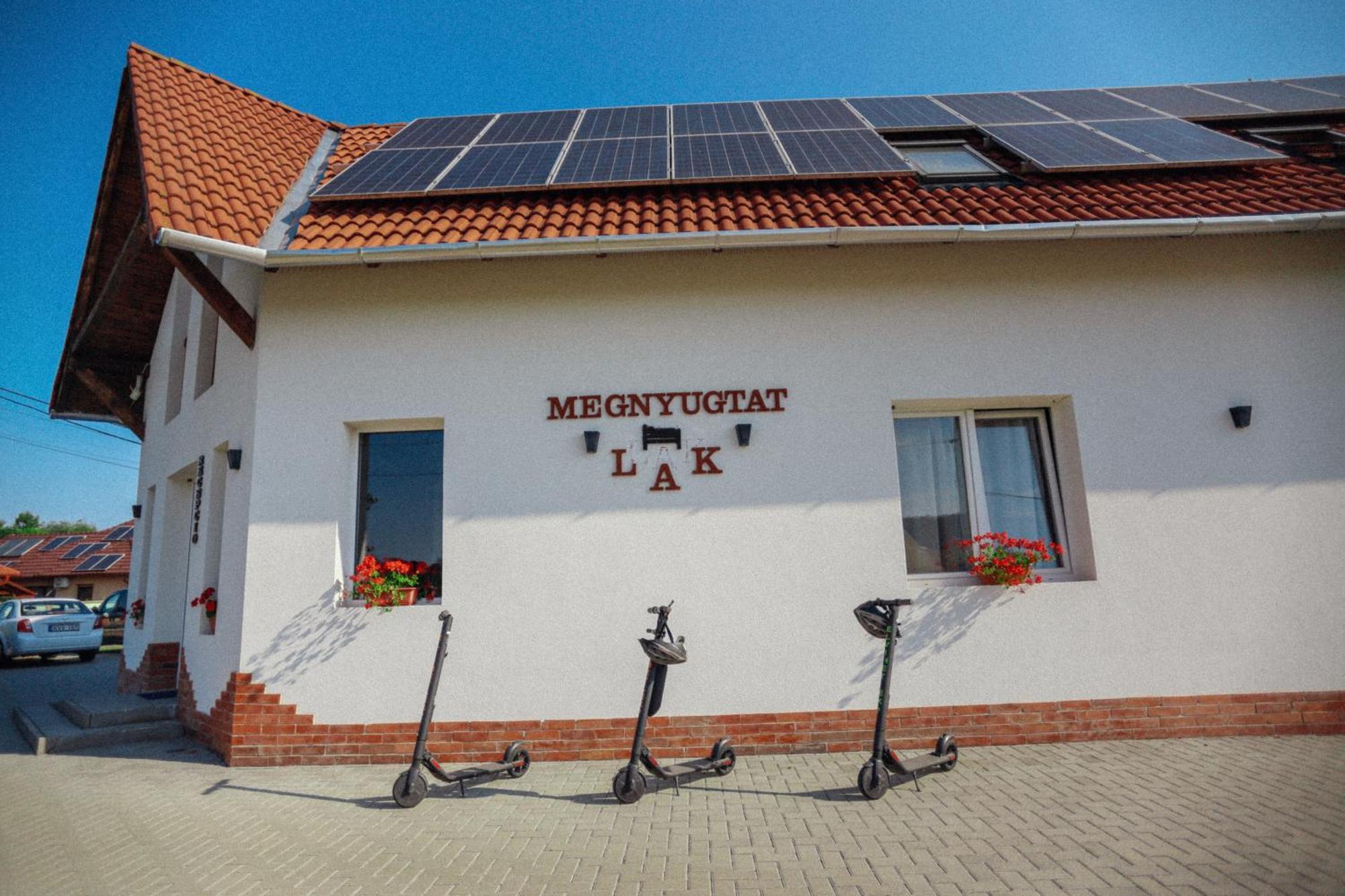 Megnyugtat-lak Apartmanház Demjén Exterior foto