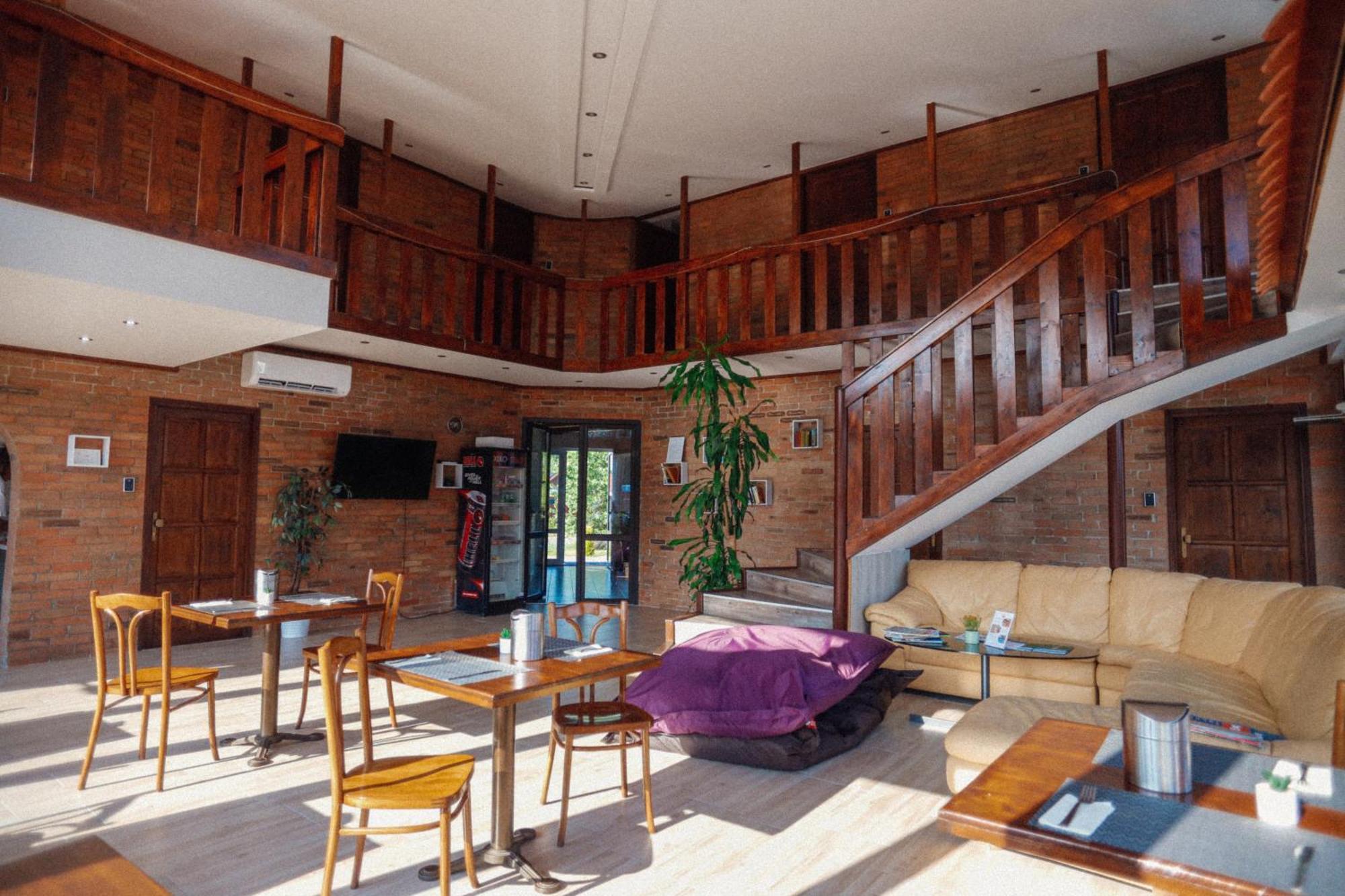 Megnyugtat-lak Apartmanház Demjén Exterior foto