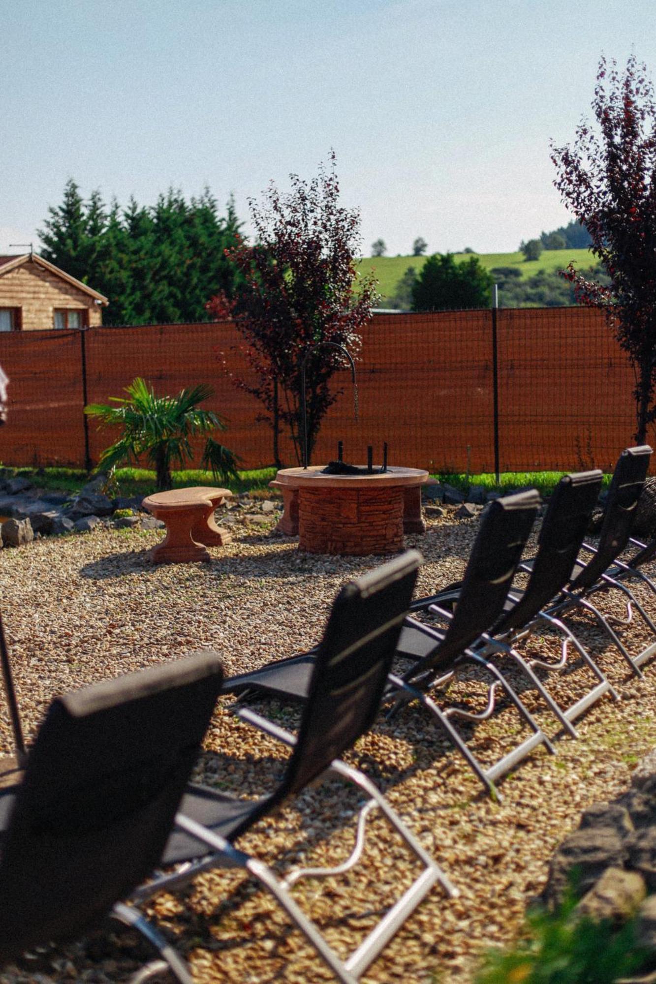 Megnyugtat-lak Apartmanház Demjén Exterior foto